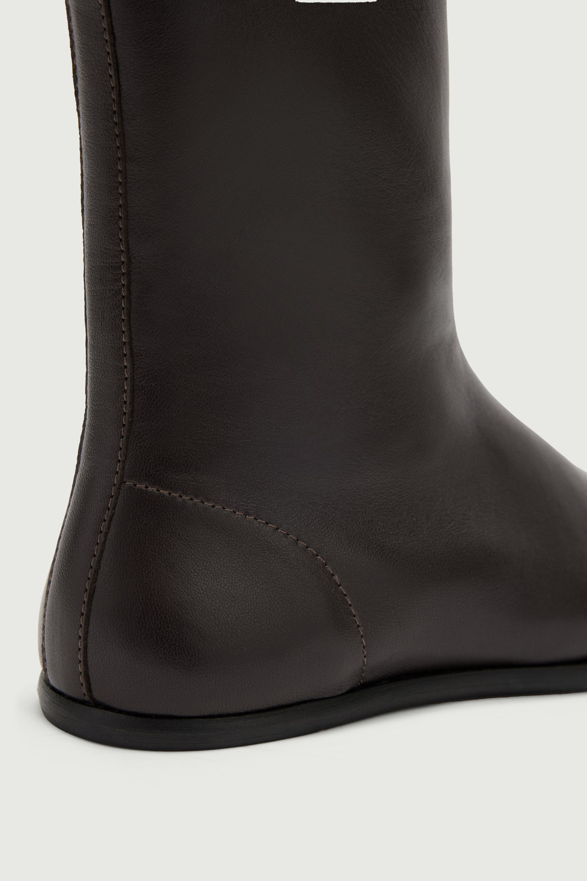 Cosma ankle boots - Ebony - Leather - Women vue 4